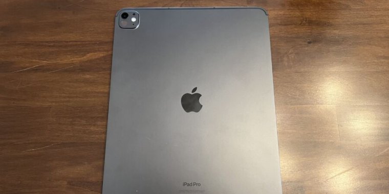 iPad Pro M4 back